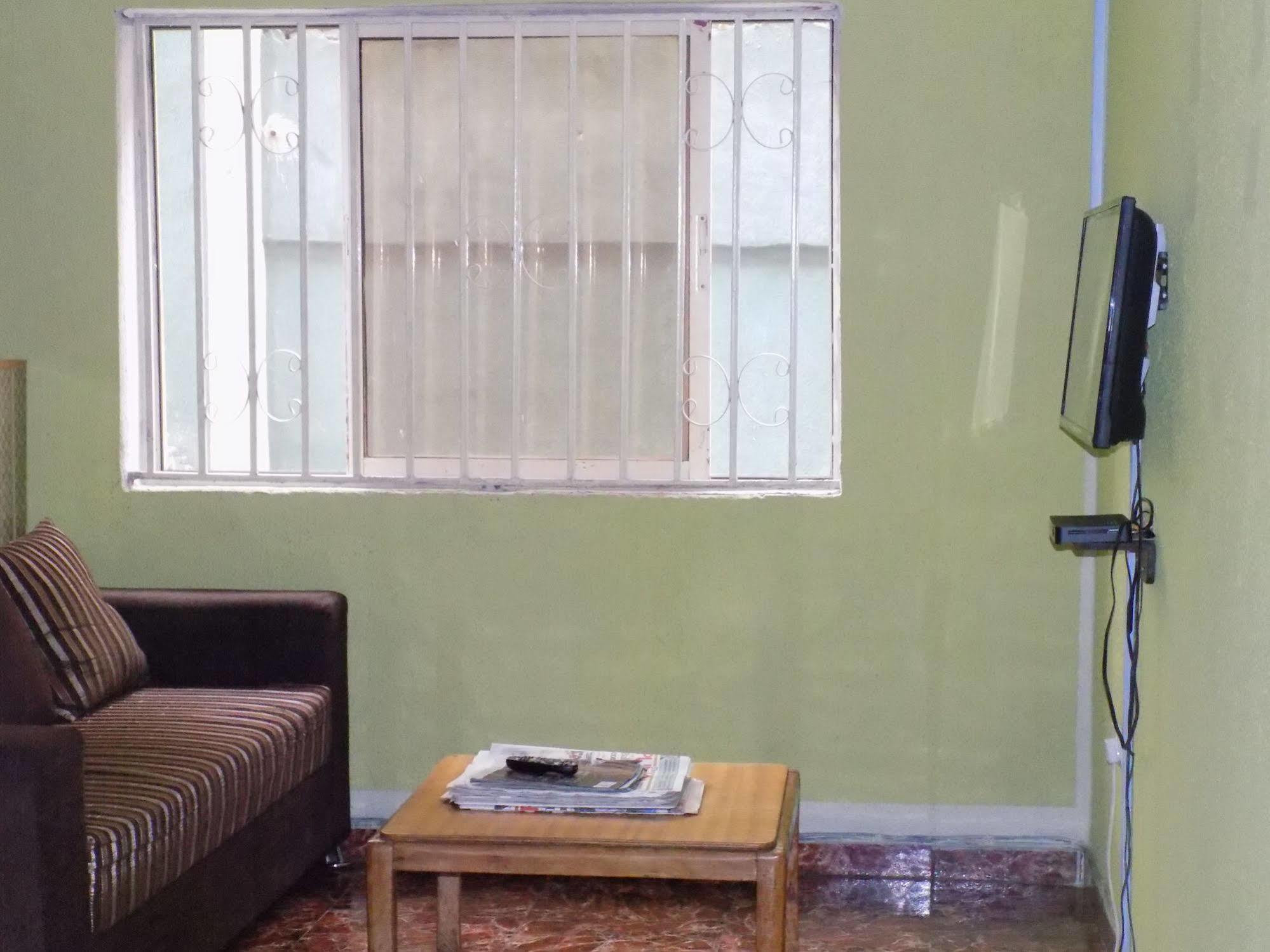 Posh Apartments And Hotel Ikeja Bagian luar foto